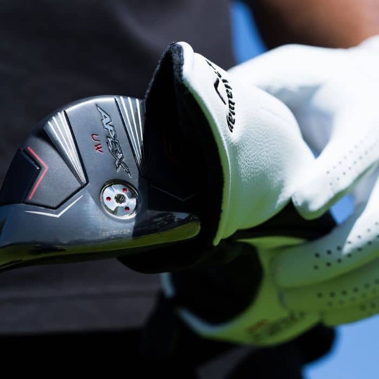 Callaway Apex UW 24 Golf Wood Lifestyle 2
